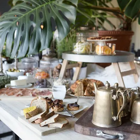 Alojamento de Acomodação e Pequeno-almoço Leconvertite